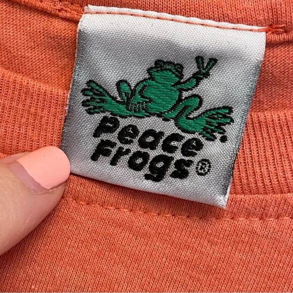 PeaceFrog XS short sleeve graphic tee Frog heart 1970s vibes Barbie barbiecore - Picture 5 of 7